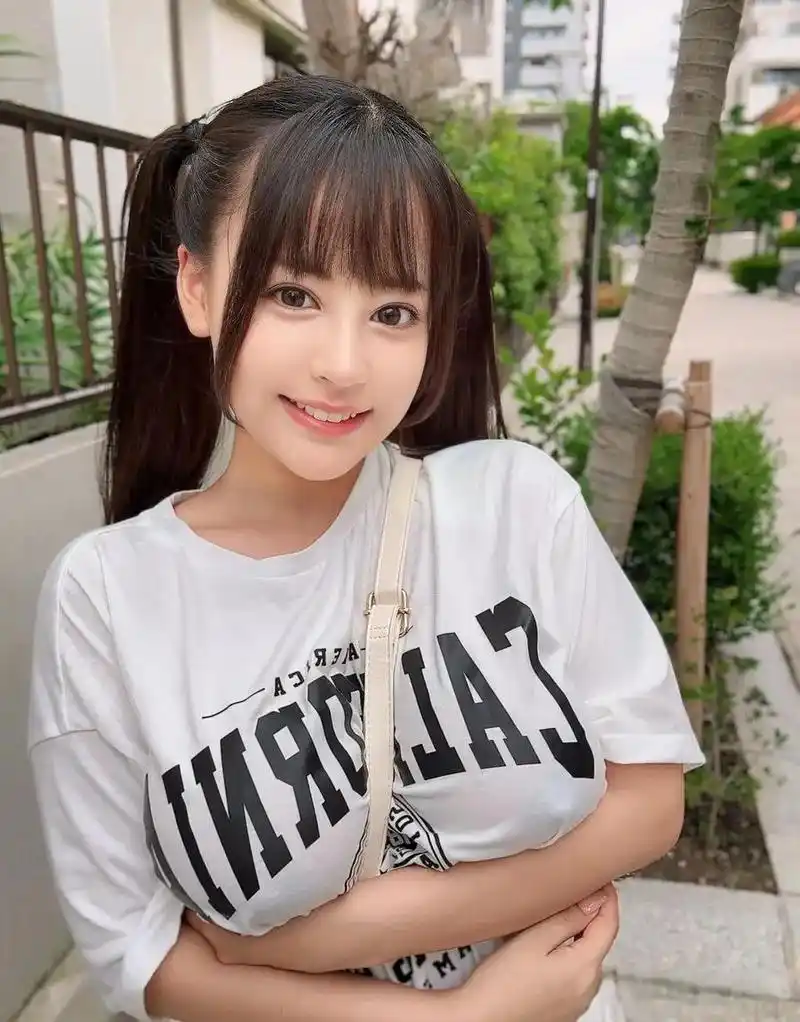 热播电影封面